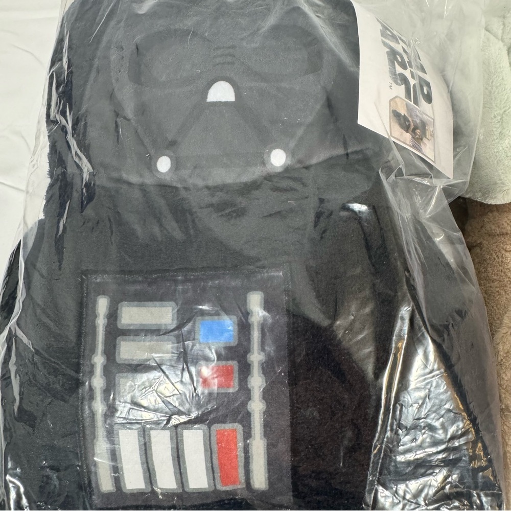 Star Wars R2-D2 Chewbacca Grogu Darth Vader Converts into Blanket Lot of 4 NWT - Picture 5 of 6